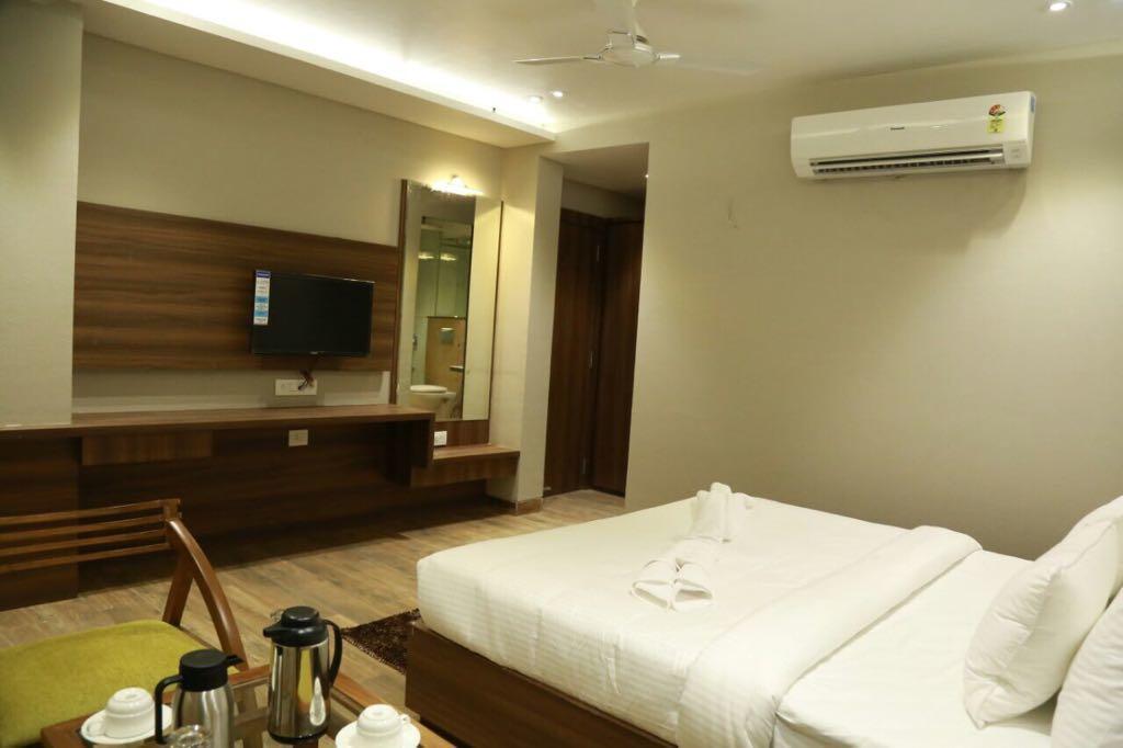Hotel City Crown Mandsaur Eksteriør bilde